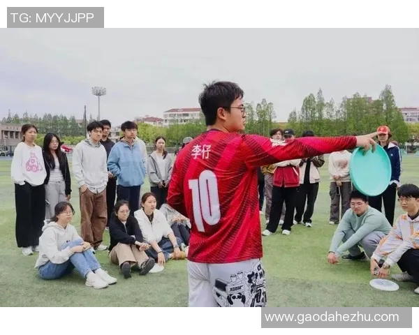 重庆飞盘队在极限运动嘉年华中的个人能力展现与精彩点评